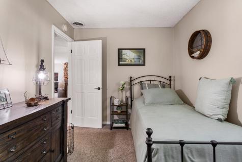 1106 Holiday Drive Champaign IL 61821