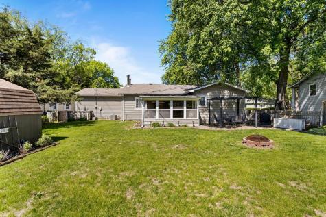 1106 Holiday Drive Champaign IL 61821