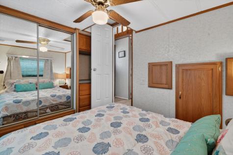143 Fossil Lake Court Wilmington IL 60481