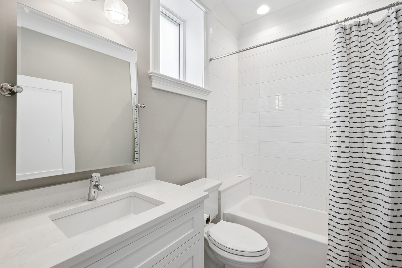 3830 North Lowell Avenue Chicago IL 60641