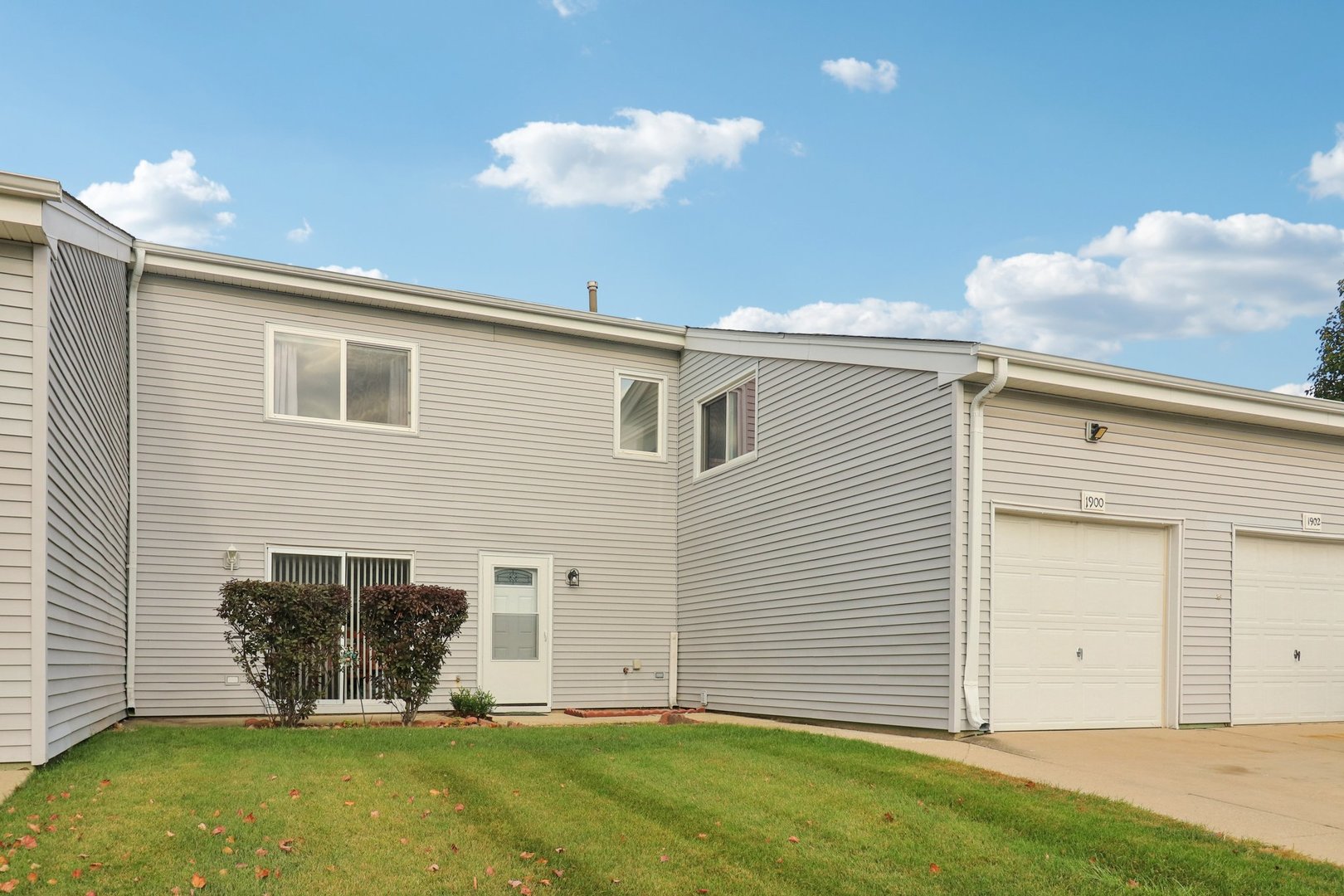 1900 Basswood Lane Glendale Heights IL 60139