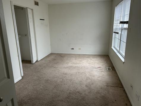 968 South Darla Court Waukegan IL 60085