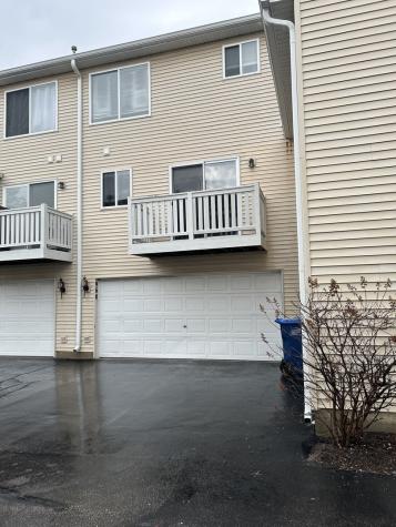 968 South Darla Court Waukegan IL 60085