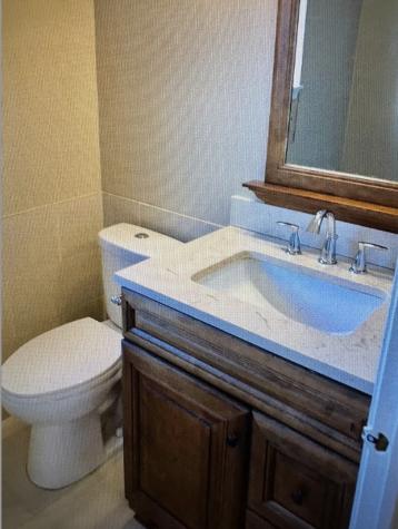 968 South Darla Court Waukegan IL 60085