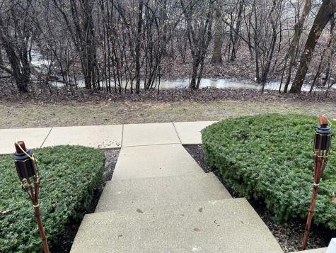968 South Darla Court Waukegan IL 60085
