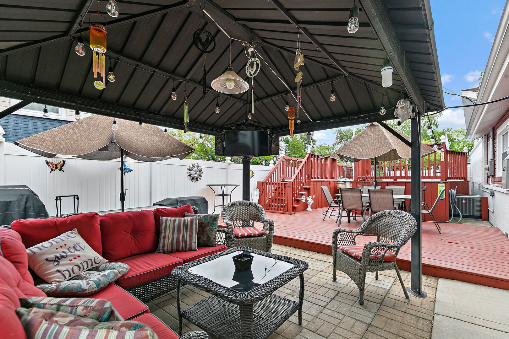 115 North Rose Avenue Addison IL 60101