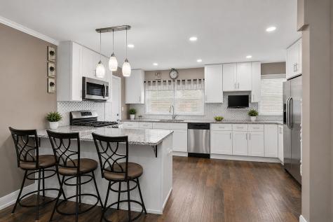 115 North Rose Avenue Addison IL 60101