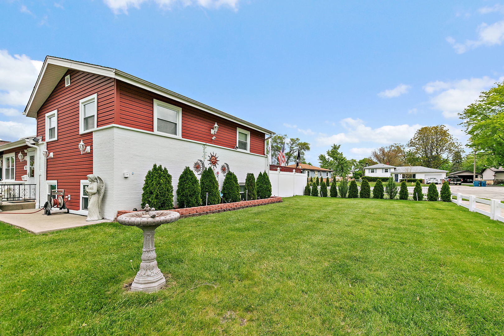 115 North Rose Avenue Addison IL 60101