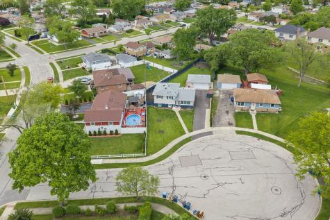 115 North Rose Avenue Addison IL 60101