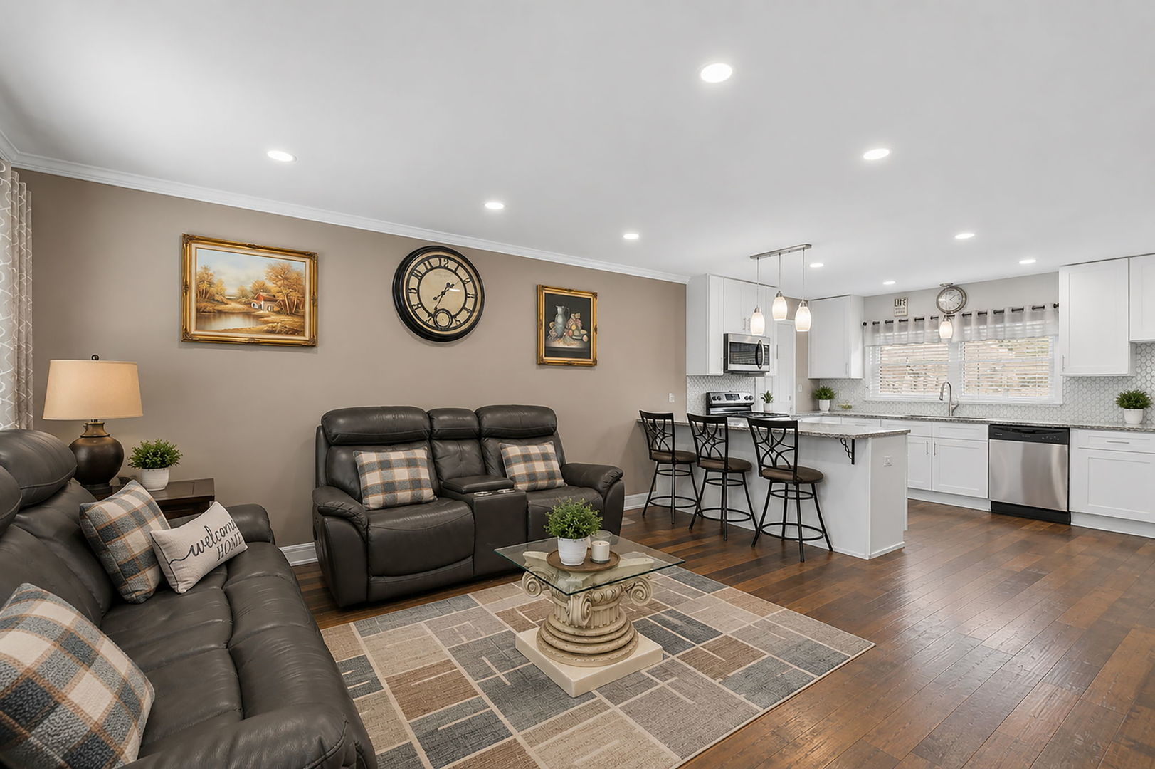 115 North Rose Avenue Addison IL 60101