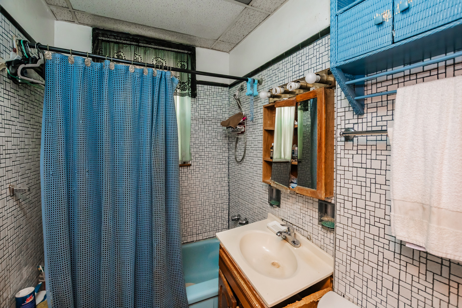 5326 West Van Buren Avenue Chicago IL 60644