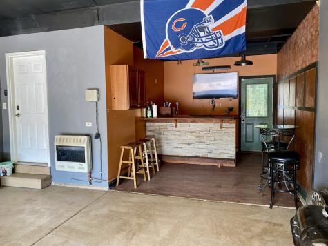 2412 Avalon Court Aurora IL 60503