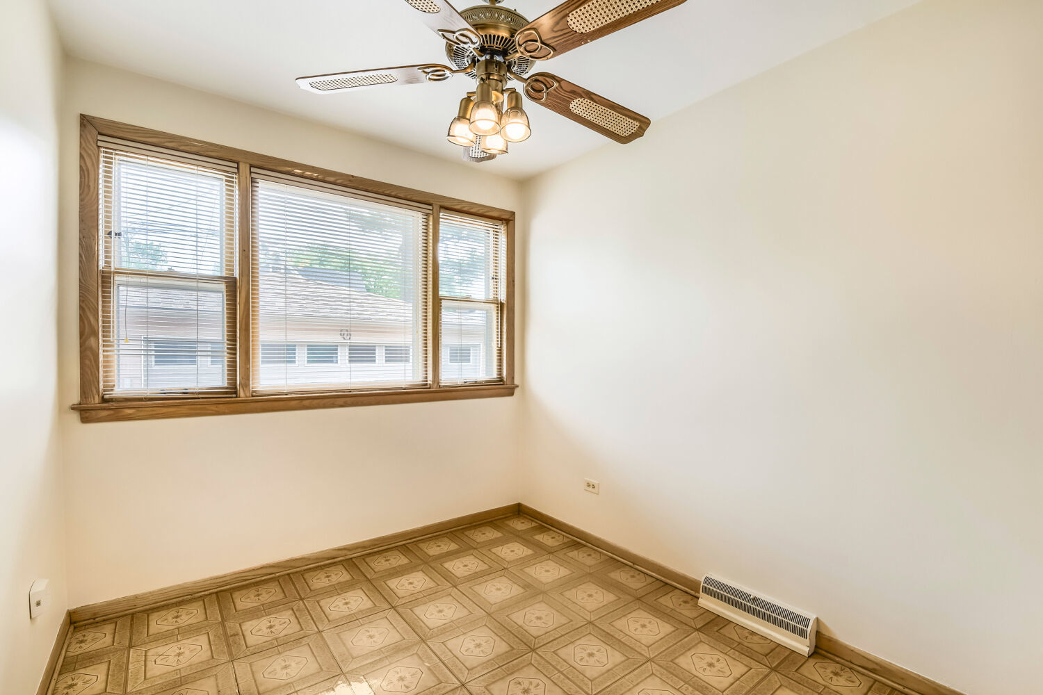 10749 South Rockwell Street Chicago IL 60655