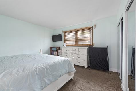 1144 East 160th Place South Holland IL 60473