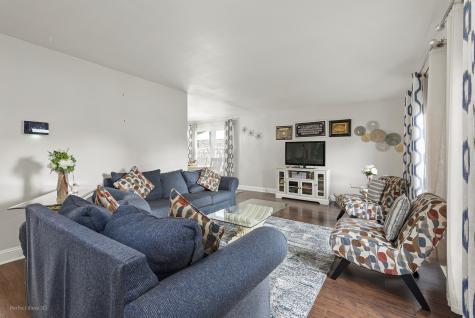 1144 East 160th Place South Holland IL 60473