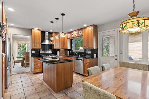 112 North Regency Drive W Arlington Heights IL 60004