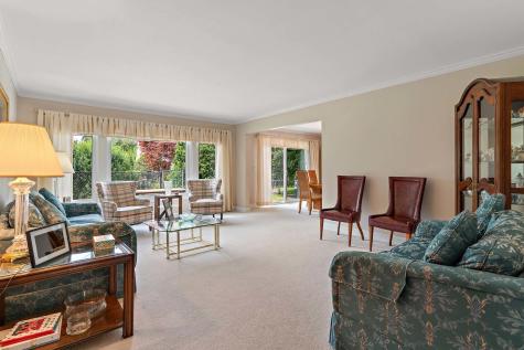 112 North Regency Drive W Arlington Heights IL 60004