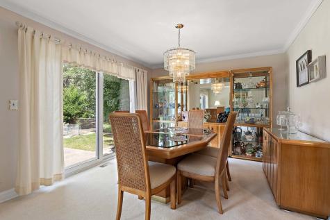 112 North Regency Drive W Arlington Heights IL 60004