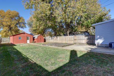 1305 3RD Avenue Sterling IL 61081