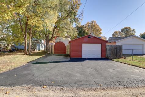 1305 3RD Avenue Sterling IL 61081