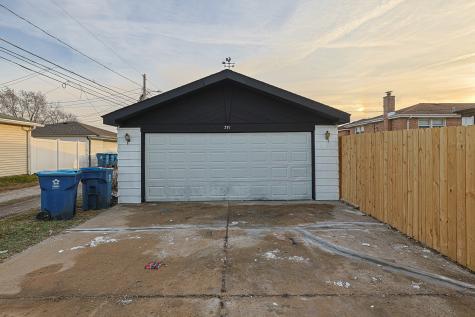371 Bensley Avenue Calumet City IL 60409