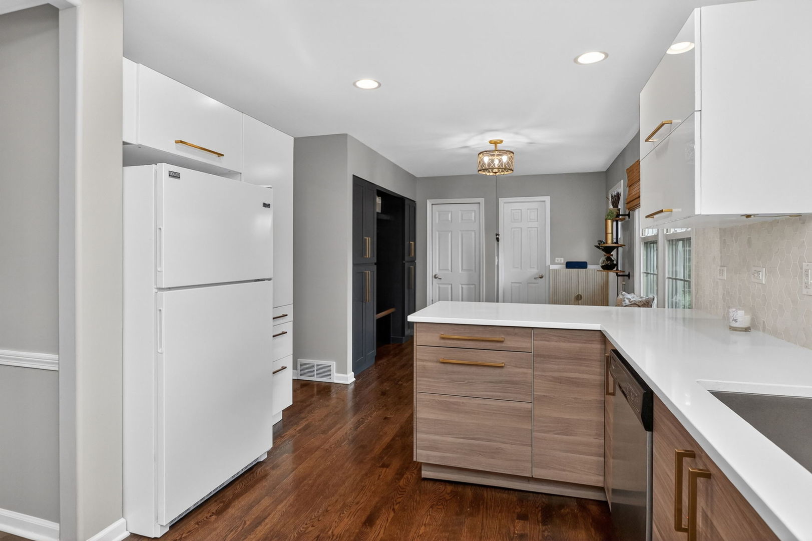 305 Tanglewood Lane Naperville IL 60563