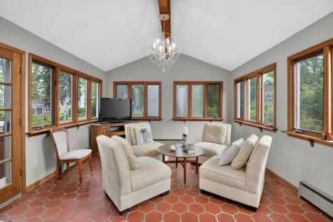 305 Tanglewood Lane Naperville IL 60563