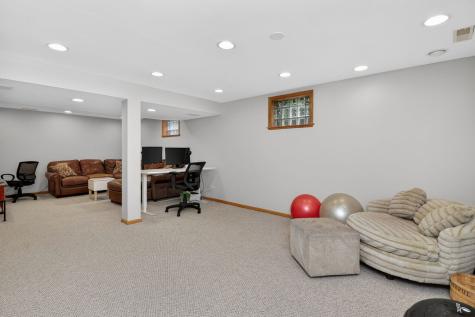 305 Tanglewood Lane Naperville IL 60563