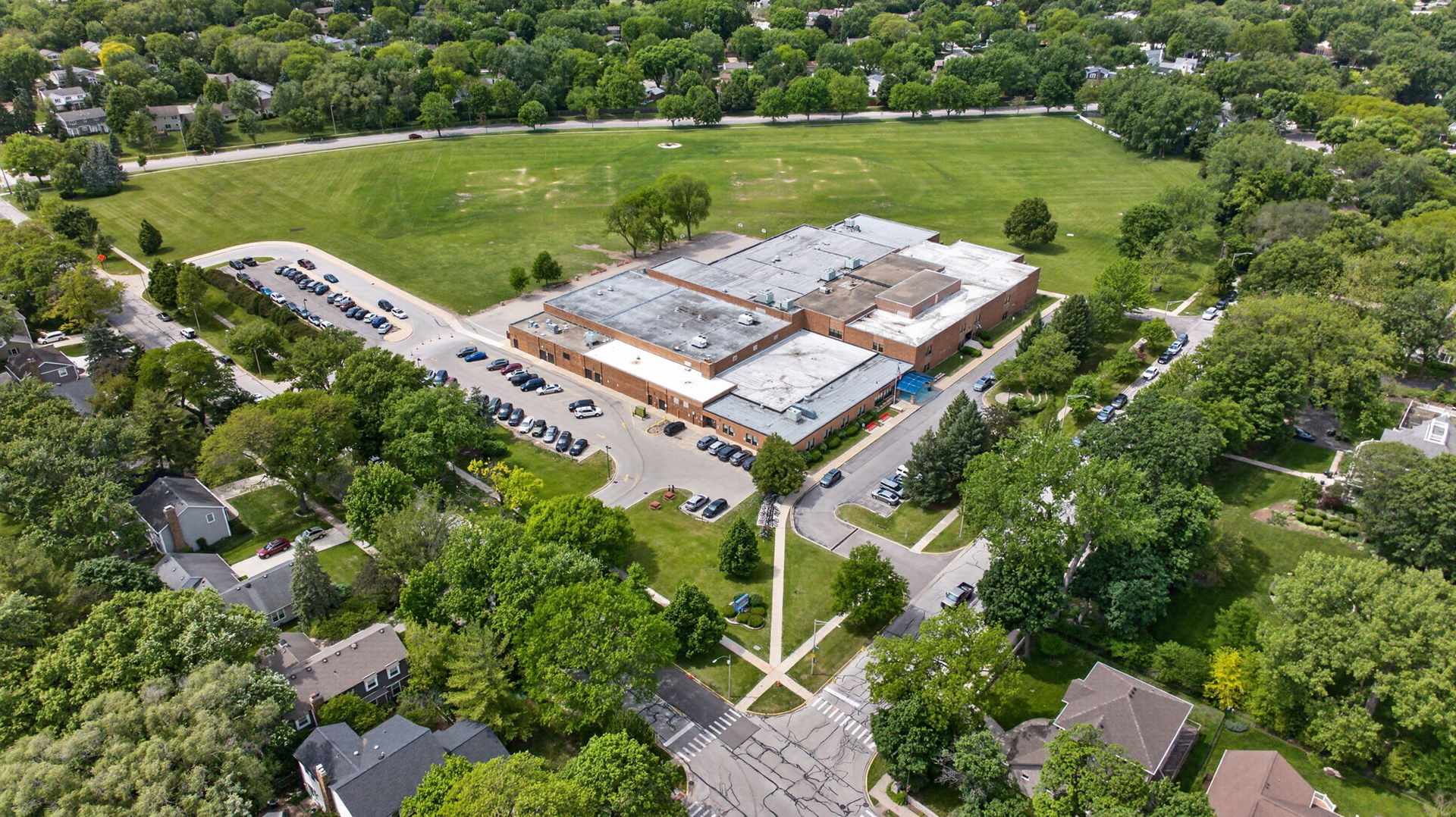 305 Tanglewood Lane Naperville IL 60563
