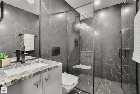 390 Forest Edge Drive Glencoe IL 60022