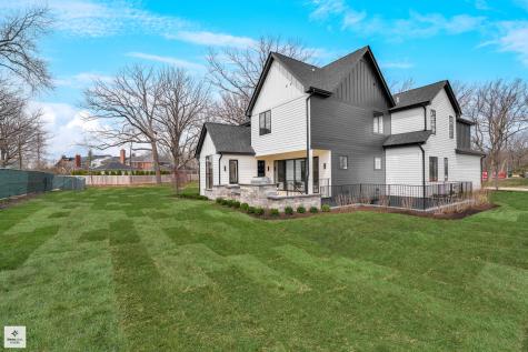 390 Forest Edge Drive Glencoe IL 60022