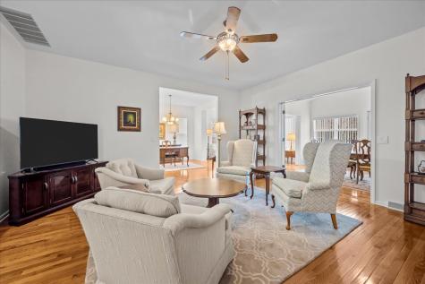 2905 Carousel Court Grayslake IL 60030