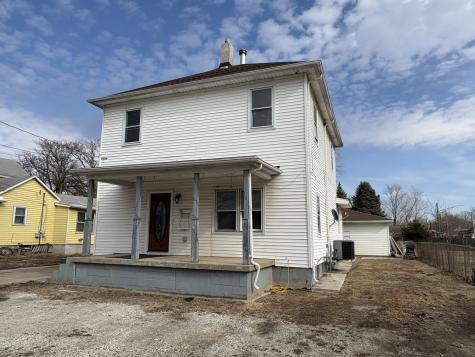 313 South Everett Street Streator IL 61364