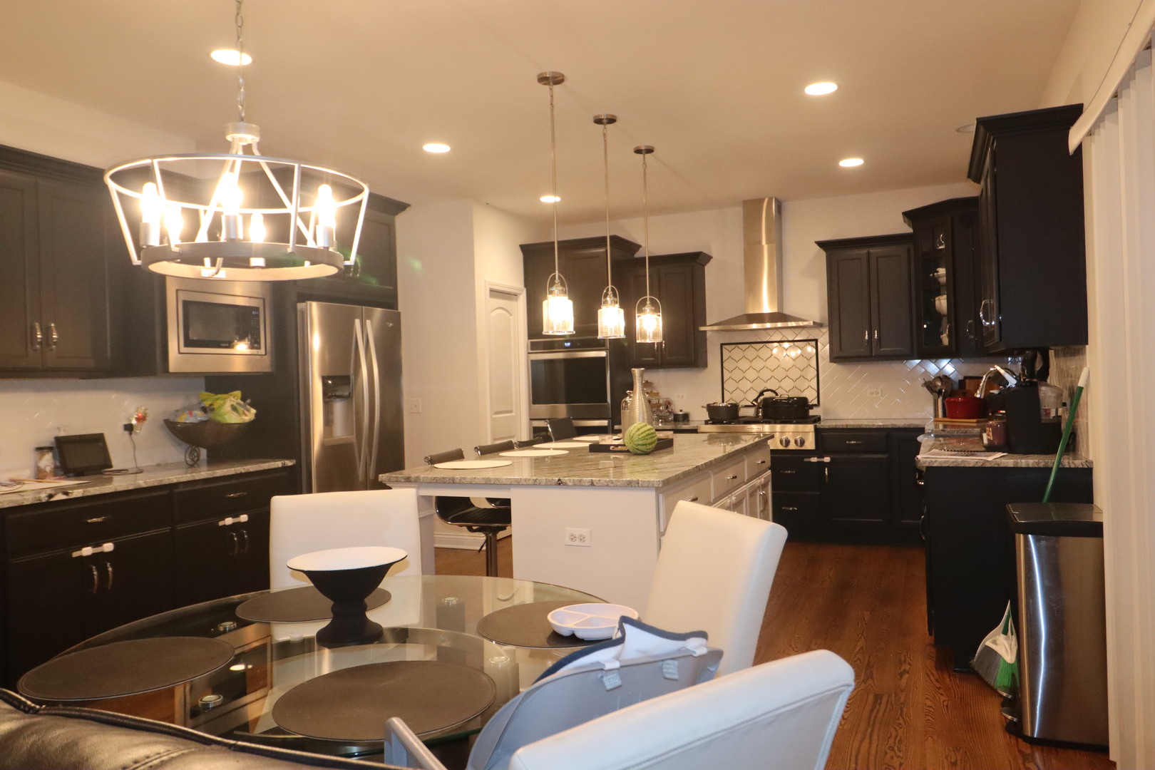 4215 Chinaberry Lane Naperville IL 60564