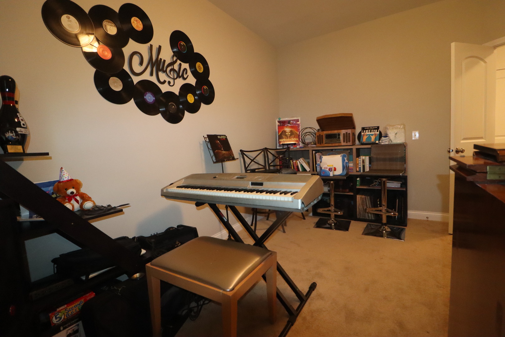 4215 Chinaberry Lane Naperville IL 60564