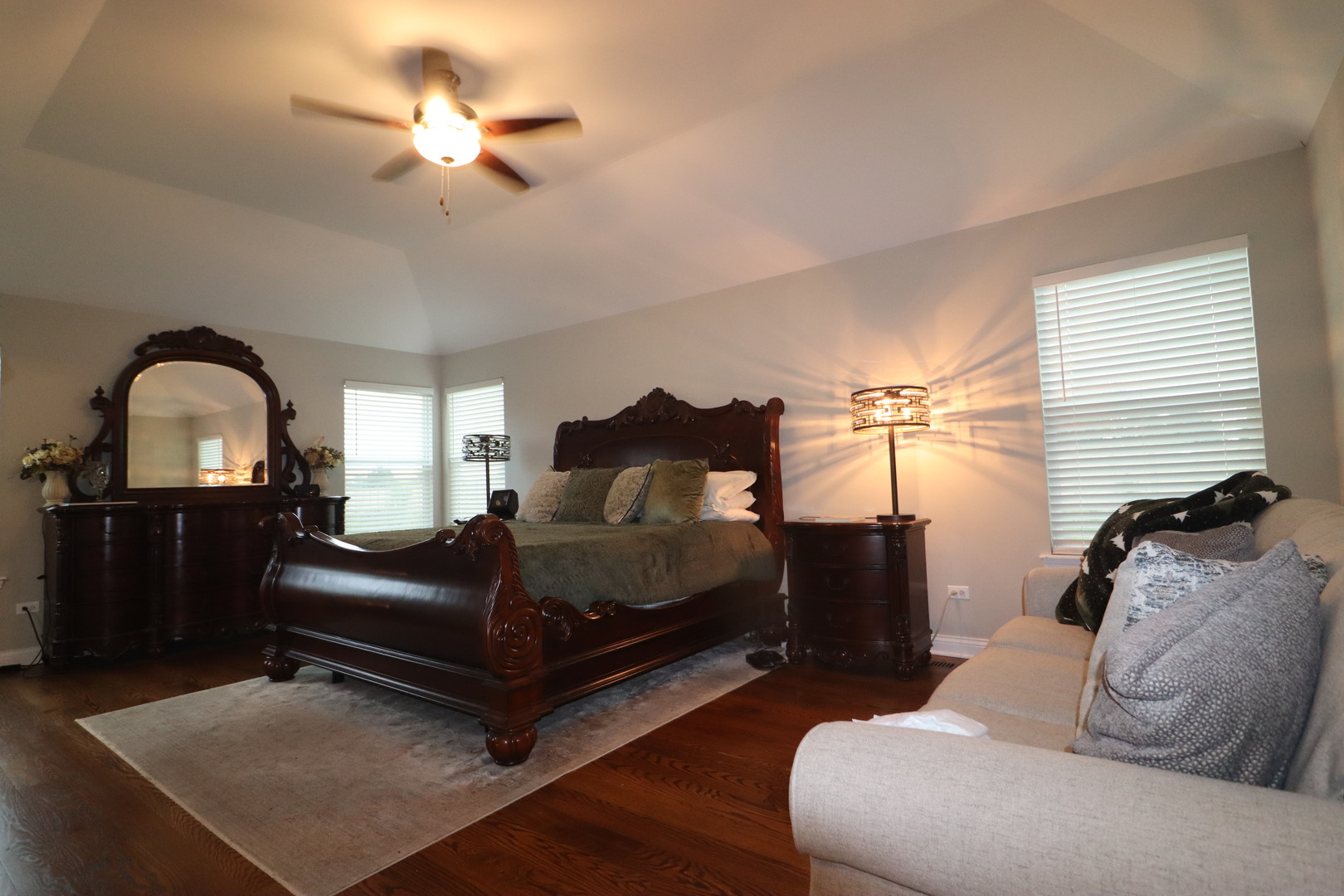 4215 Chinaberry Lane Naperville IL 60564