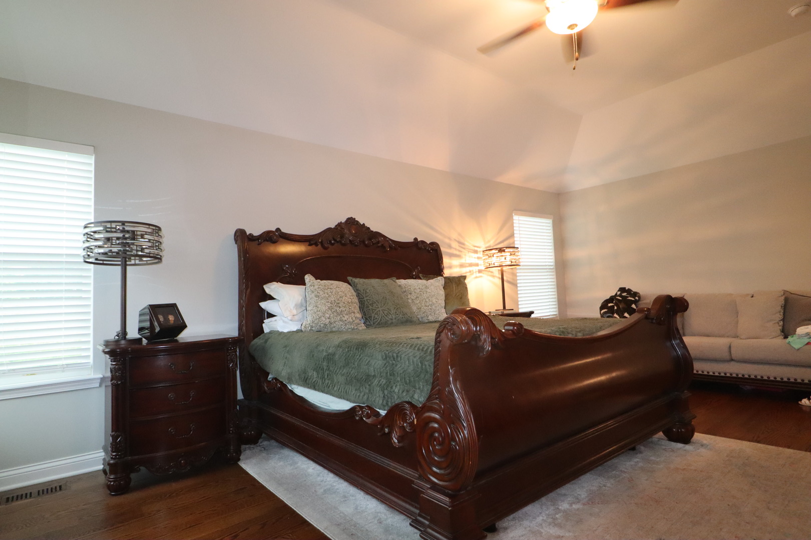 4215 Chinaberry Lane Naperville IL 60564