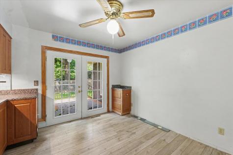 9 Dunlap Woods Sidney IL 61877