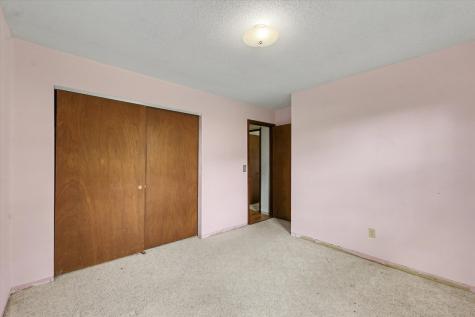 9 Dunlap Woods Sidney IL 61877