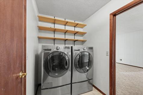 9 Dunlap Woods Sidney IL 61877
