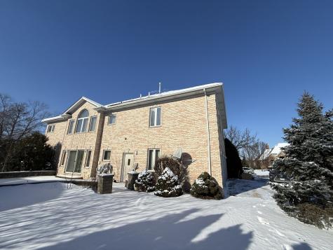1004 Saddle Lane Lemont IL 60439