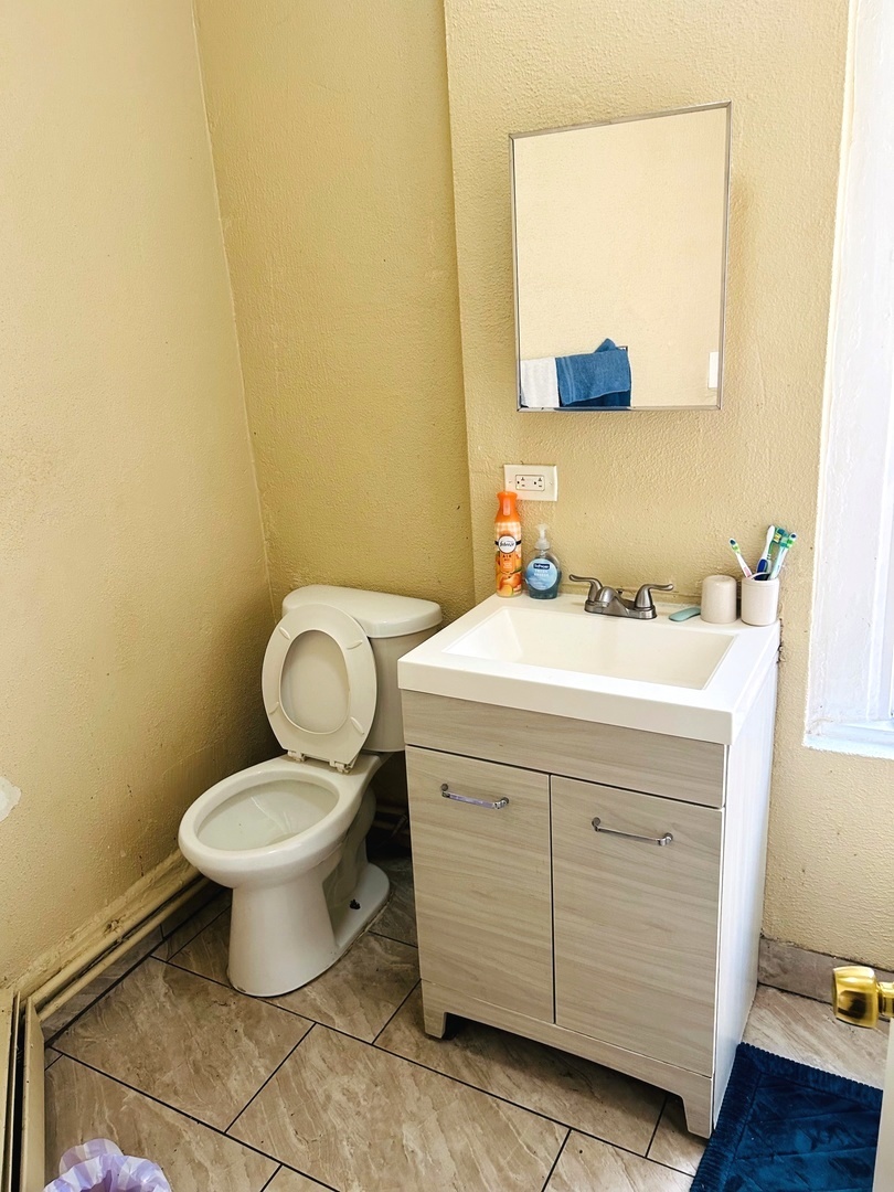 7047 South Eberhart Avenue Chicago IL 60637