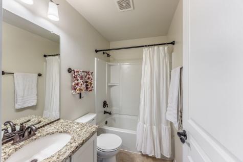 302 Devoe Drive Oswego IL 60543