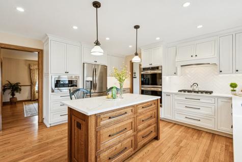 54 Gentry Drive Hawthorn Woods IL 60047