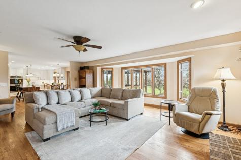 54 Gentry Drive Hawthorn Woods IL 60047