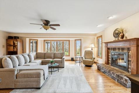 54 Gentry Drive Hawthorn Woods IL 60047