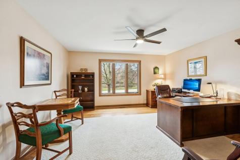 54 Gentry Drive Hawthorn Woods IL 60047