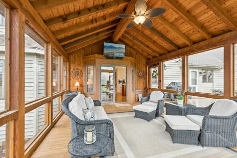 54 Gentry Drive Hawthorn Woods IL 60047