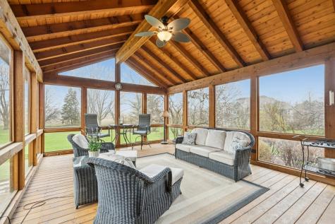 54 Gentry Drive Hawthorn Woods IL 60047
