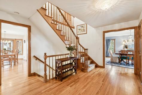 54 Gentry Drive Hawthorn Woods IL 60047